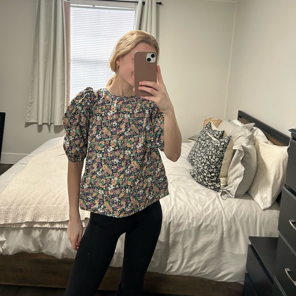 Floral Blouse - Picture 7 of 7